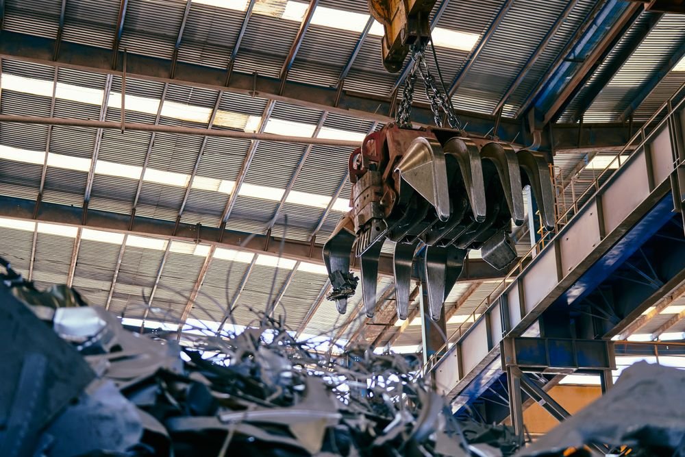 Sorting metal indoors